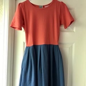Lularoe Amelia size small